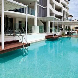 Aparthotel Waters Edge *****